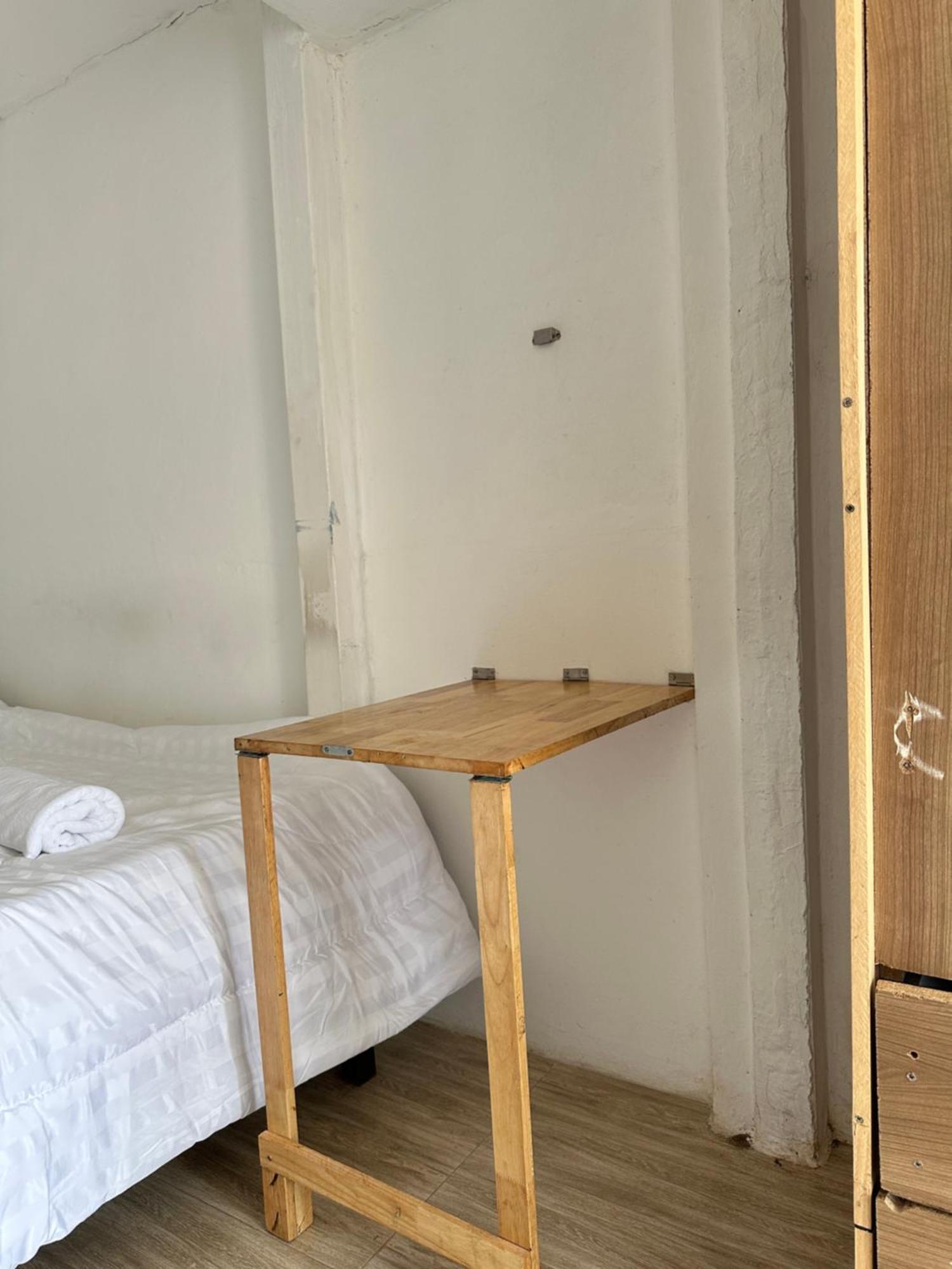 Chubby 9 Single Room Банкок Екстериор снимка